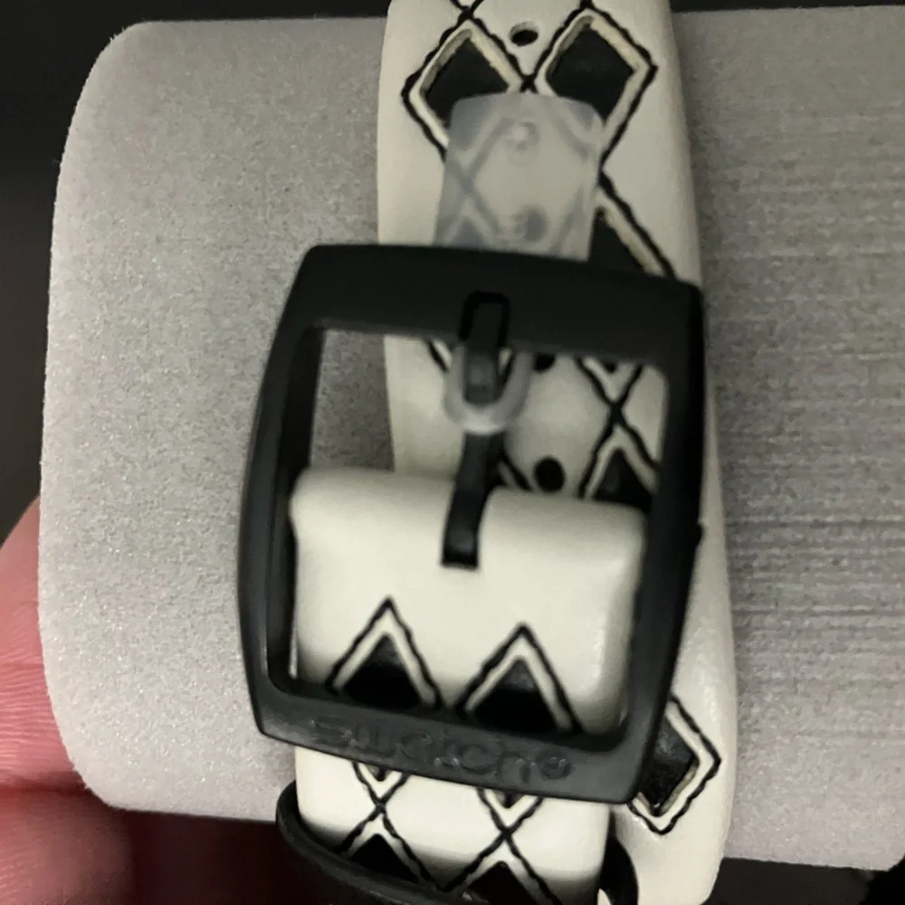 RARE Swatch Chrono Watch Skin Be Lined SUYB118 w/Papers NEW Wristwatch Timepiece - Picture 7 of 9